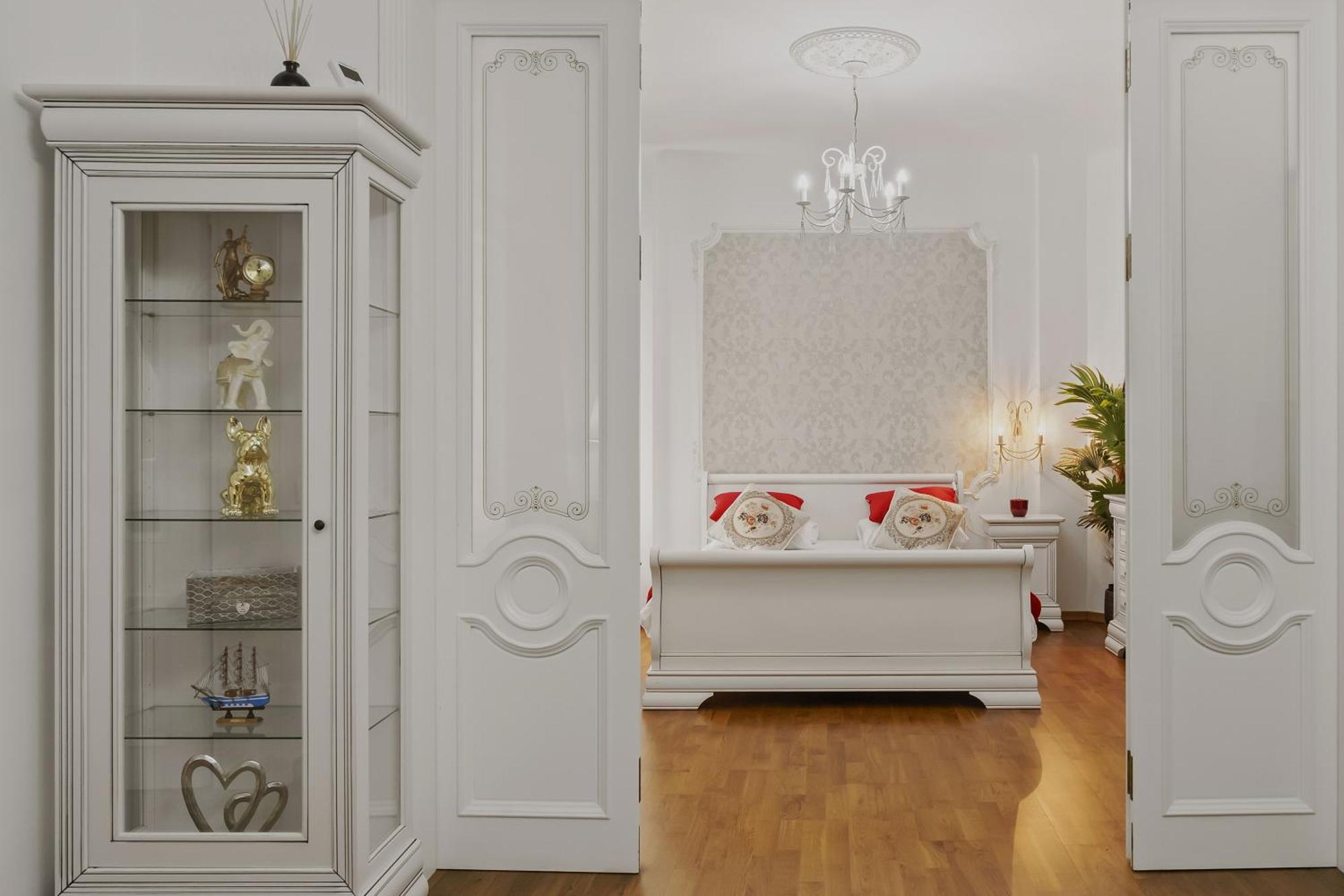 Sweet Luxury Three Rooms Apartment City Center Universitate Bucureşti Exterior foto