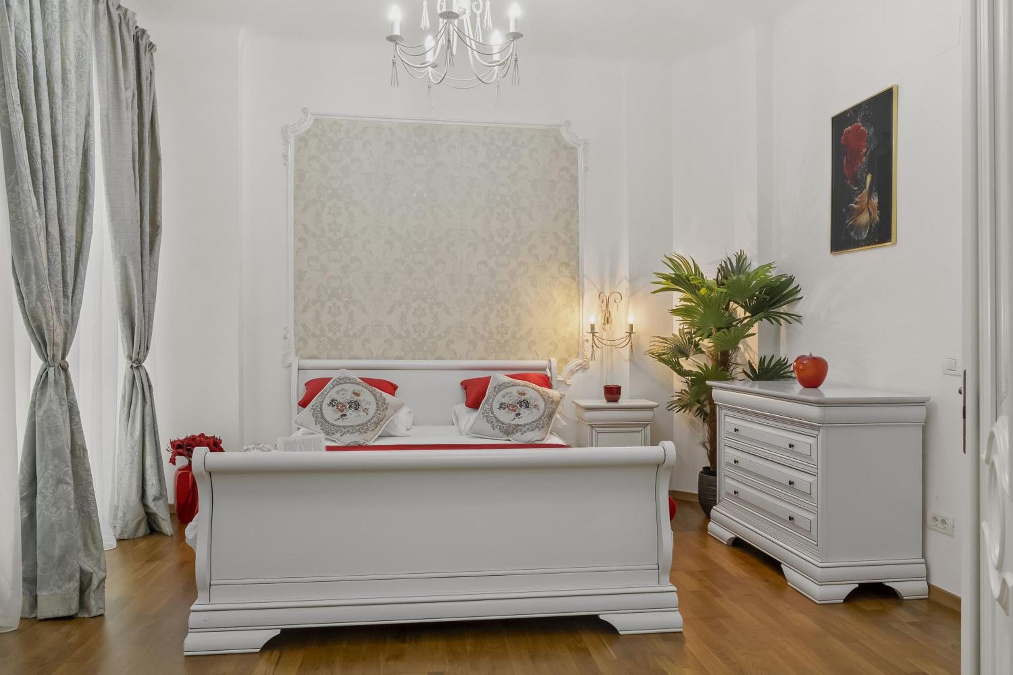 Sweet Luxury Three Rooms Apartment City Center Universitate Bucureşti Exterior foto
