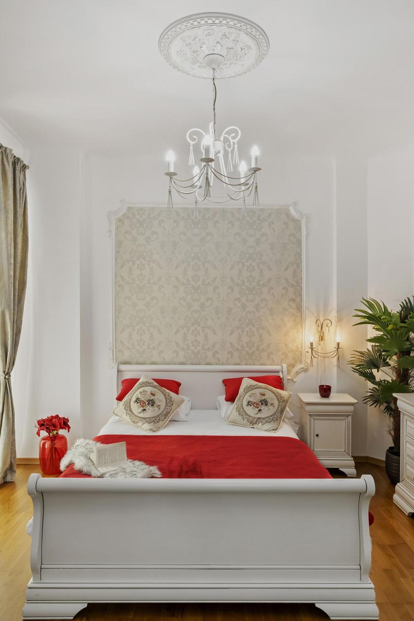 Sweet Luxury Three Rooms Apartment City Center Universitate Bucureşti Exterior foto